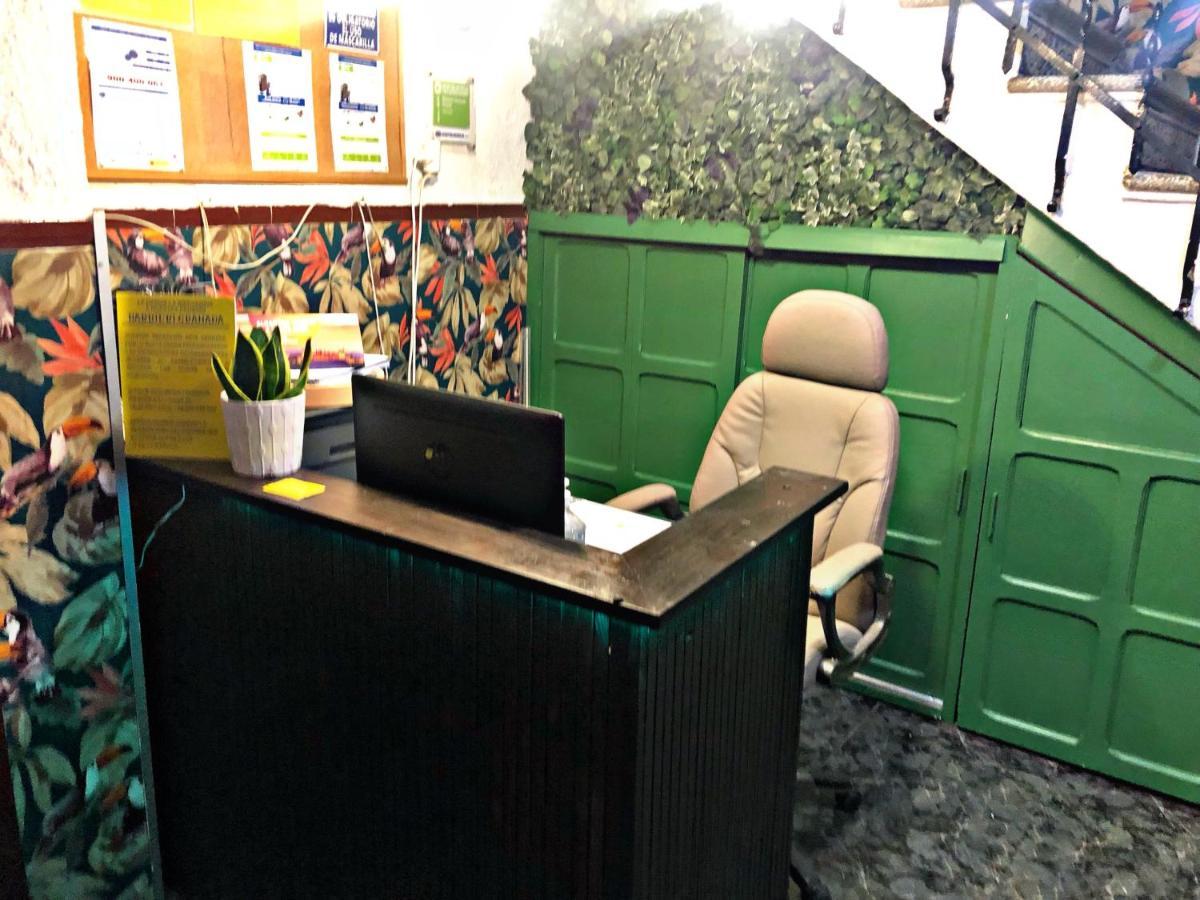 Barbieri Granada Pension Εξωτερικό φωτογραφία